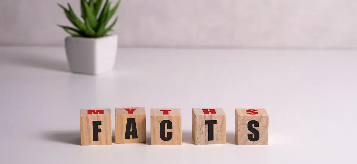 cubi disposti nella parola facts